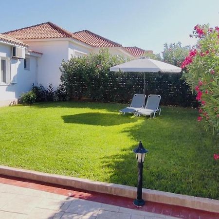 Villa Yakinthi Amoudi Exterior foto